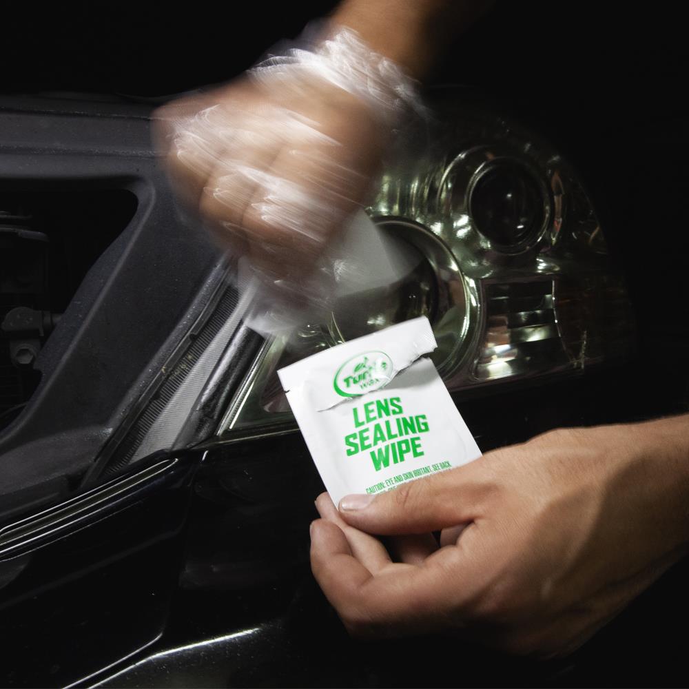 Turtle Wax Headlight Lens Restoration Kit
